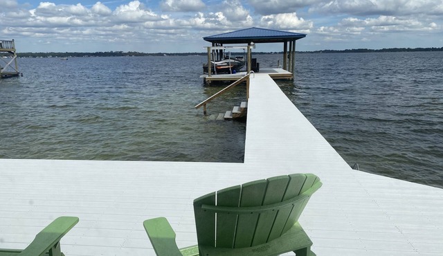 Beautiful Home on Kingsley Lake with Private Dock, 4 Kayaks