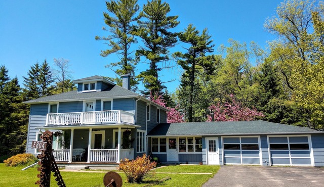 Beautiful home on Madeline Island summer specials