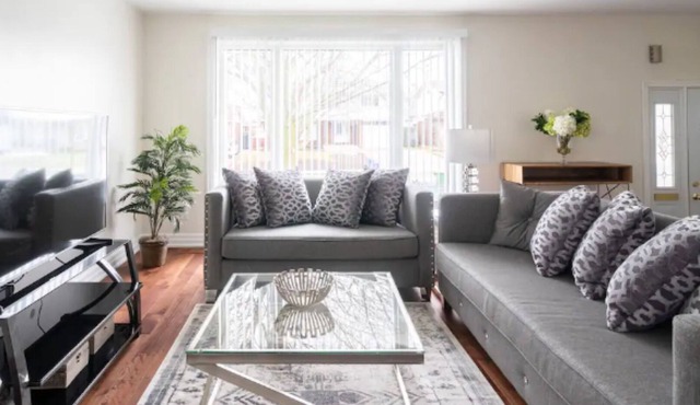 Beautiful home on mountain PROFESSIONALY CLEANED