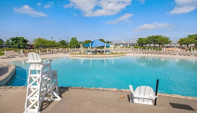 Beautiful Home on Third Fairway in Peninsula Community - CLEAN LINENS OPTIONAL