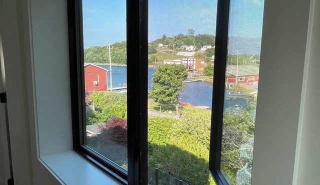 Beautiful home steps to Lake Banook!