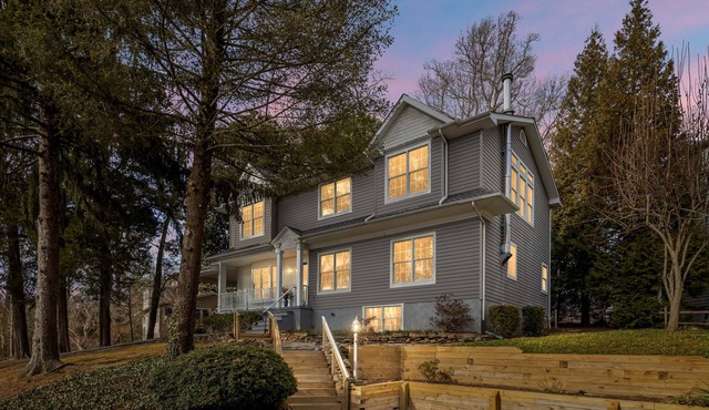 Beautiful Home: Steps from the Severn River and Minutes from Downtown Annapolis