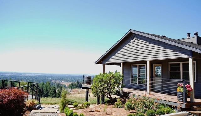 Beautiful home, stunning views in the heart of the wine country