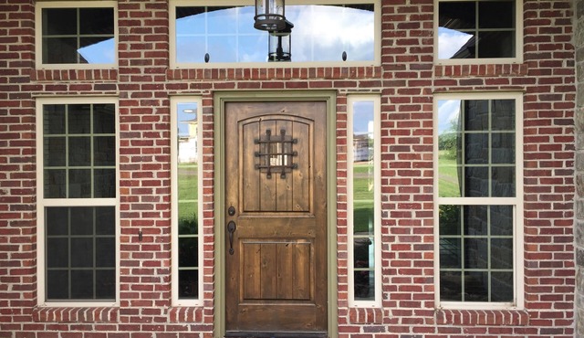 Beautiful Home on 3 acres Minutes from A&M