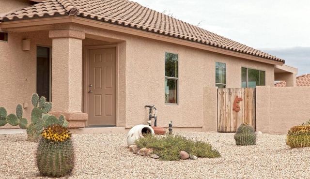 Beautiful Home w Mtn Views & Garage - Perfect for Snowbirds!!
