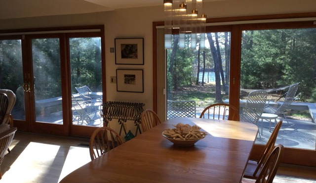 BEAUTIFUL HOME, waterview, boat dock, tennis, AC, large private property, garden