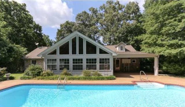 Beautiful Home with pool 30 minutes from Oxford