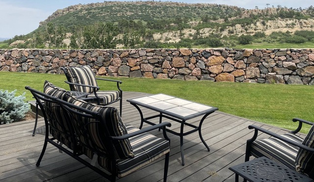 Beautiful Home With Gorgeous Views