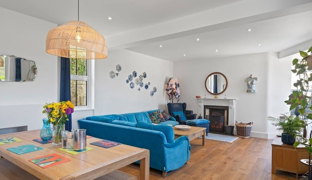 Beautiful Home with Sea Views & Parking