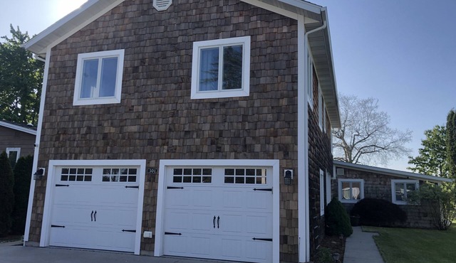 Beautiful Home with Many Activities (15mins from DOW Gardens and Whiting Forest)
