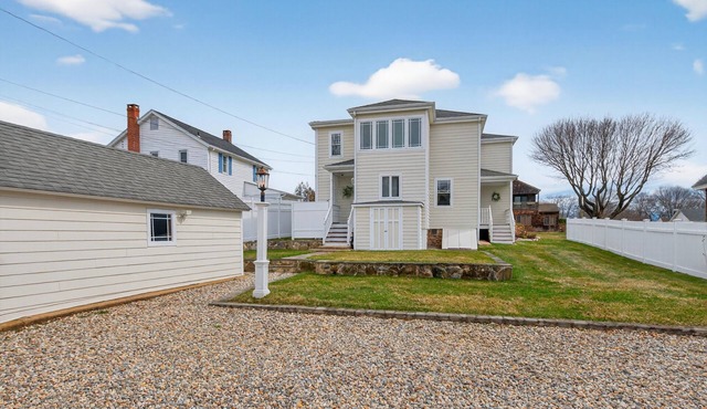 Beautiful home with ocean views! Private beach access!