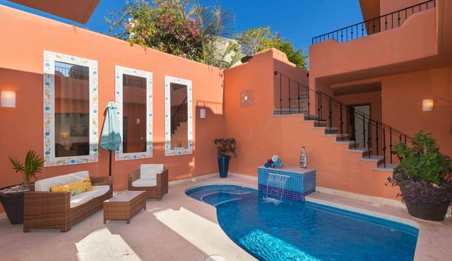 Beautiful home with Private Pool amazing views!