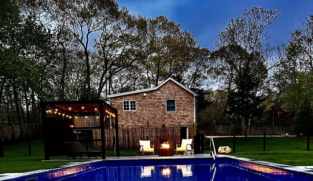 Beautiful Home with walking distance to the beach and new 46ft pool!