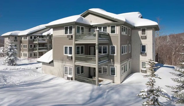 Beautiful hotel in Vermont Smugglers Notch 2BD near Disc Golf Center