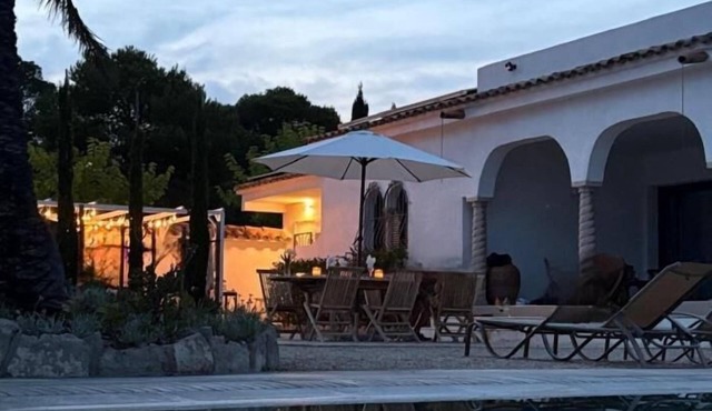 Beautiful house with magnificent mirror pool in Las Tres Calas