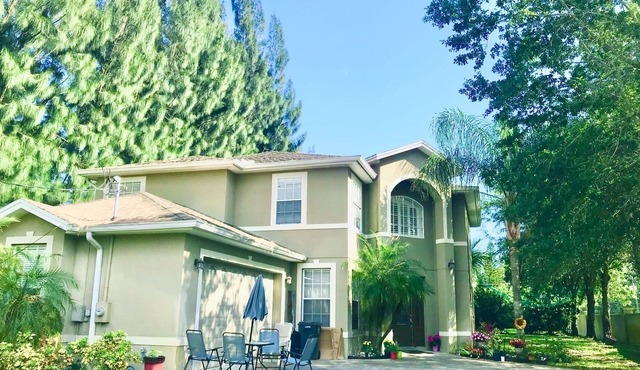 Beautiful house in Tampa, excellent neighborhood,