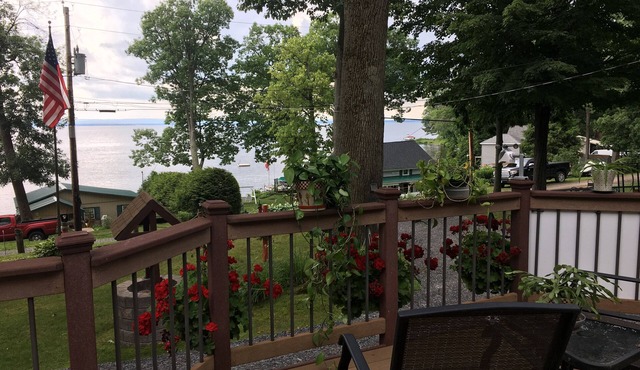 Beautiful House at Oneida Lake. Close to Boat Launch.