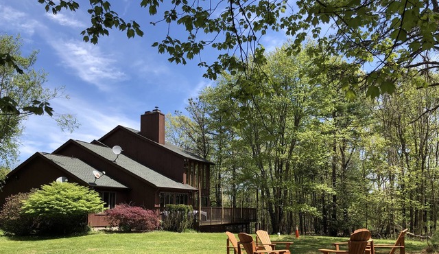 Beautiful House at Poconos w/Fire Pit /Huge Decks