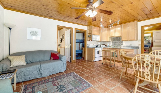 Beautiful house close to Yosemite with nature views & W/D - tranquil location