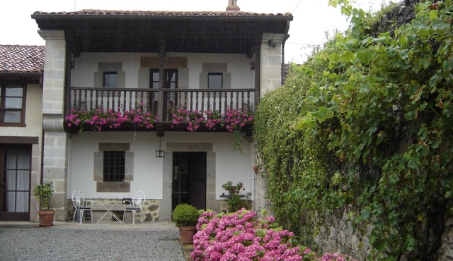Beautiful house completely renovated Montañesa