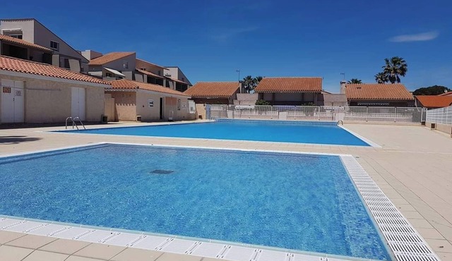 Beautiful house for 6 people with swimming pool at the port of St Cyprien