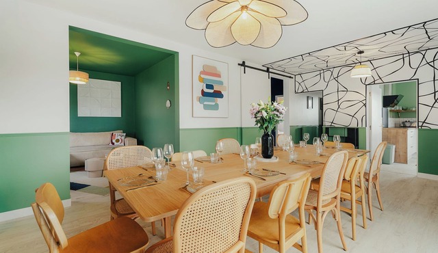 Beautiful house for 12 with large garden near Dinard, St-Malo, pets allowed