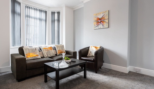 Beautiful house in Cheadle, 7 mins from Manchester airport.