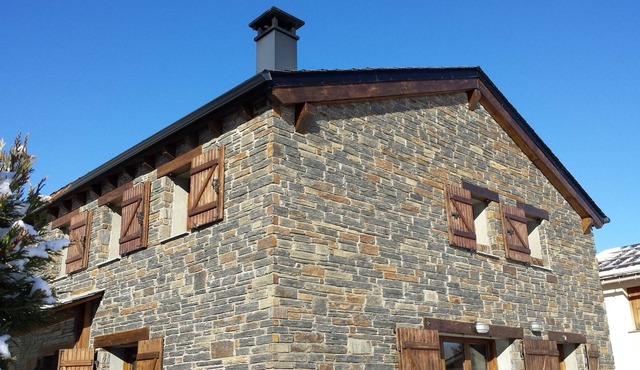 BEAUTIFUL HOUSE IN LA CERDANYA "ALL READY FOR SKI SEASON 2023"