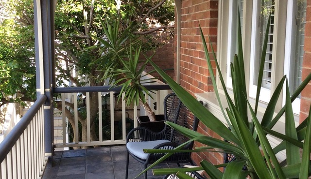 Beautiful house in Manly in quiet location with parking