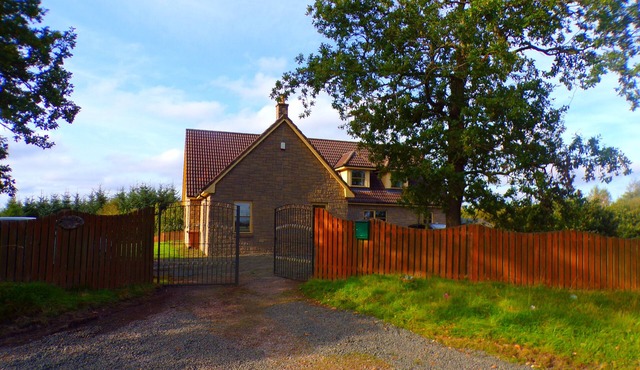 Beautiful House in the Hamlet of Candie