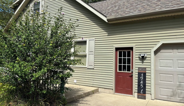 Beautiful House near the Lake