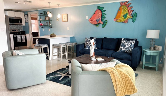 Beautiful House 🏖️ Newly Renovated Jan 2025😀Kayaks, Bikes,Beach Chairs,Fire Pit