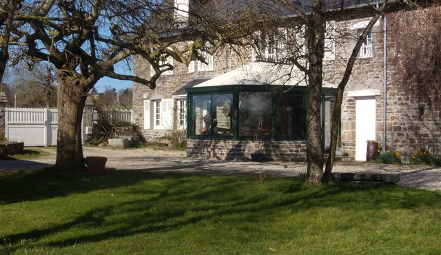 Beautiful house, nice garden
