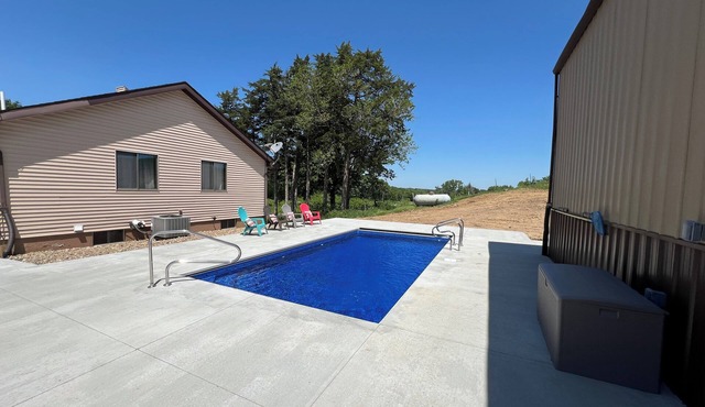Beautiful house on Lake Rathbun with in-ground pool & 50-amp camper hookup