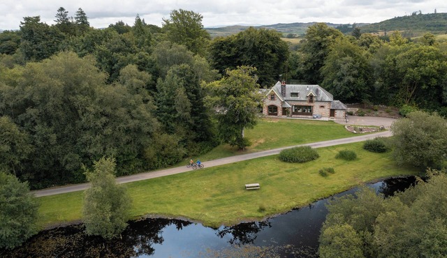 Beautiful house on private estate with hot tub, nature and adventure.