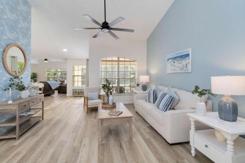 Beautiful House Pool Game Room