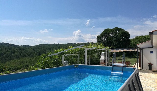 Beautiful house, surrounded by wonderful nature and breathtaking sea view
