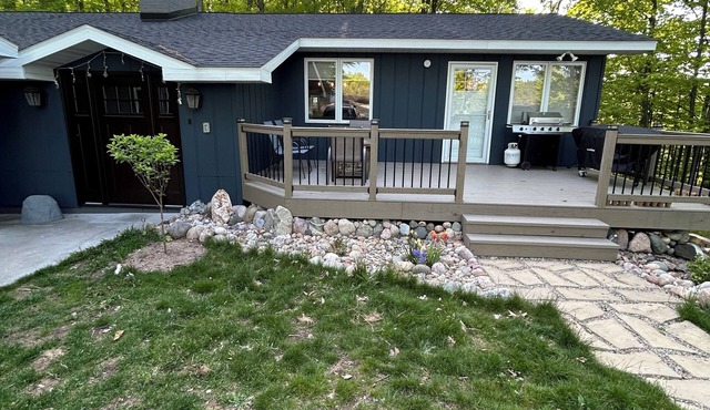 Beautiful house Ten minutes from Flint Fields horse show in Williamsburg