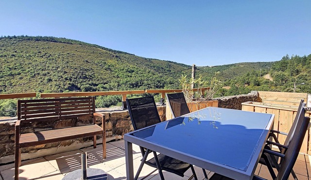 Beautiful house with views and a shared pool