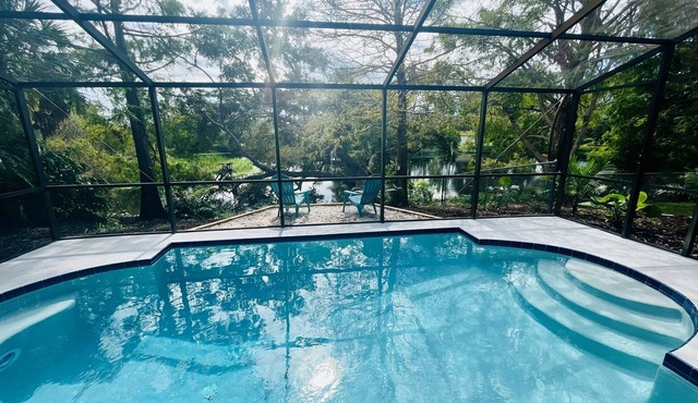 Beautiful House w/Pool, 10 Min to Siesta Beach