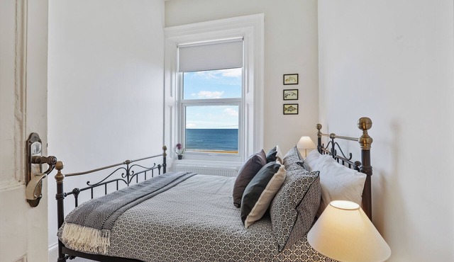 Beautiful house with spectacular views of the Pier, Lighthouse,beach and sea.