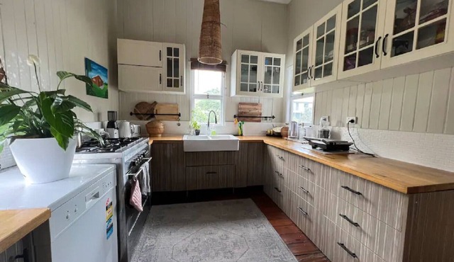 Beautiful house with huge bedroom in Queenslandernn