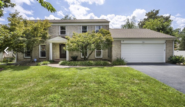 Beautiful House with private pool in the heart of Potomac