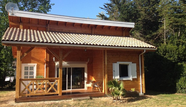 BEAUTIFUL HOUSE WOOD 6 PERS. NEAR OCEAN (33)