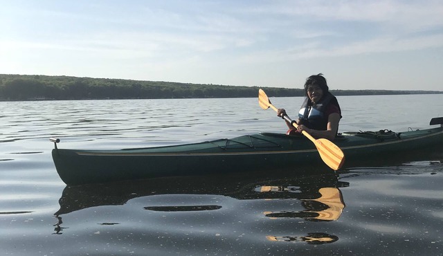 Beautiful Hubbard Lake, Lakefront Cottage