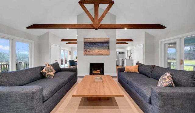 Beautiful Hudson Valley 5 BR Villa