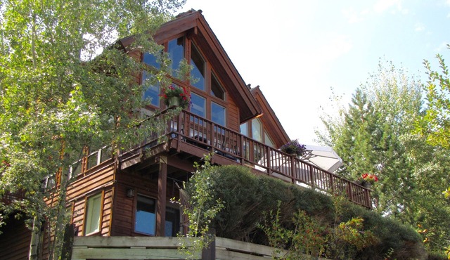 Beautiful In-town Home with Teton Views Next to Forest