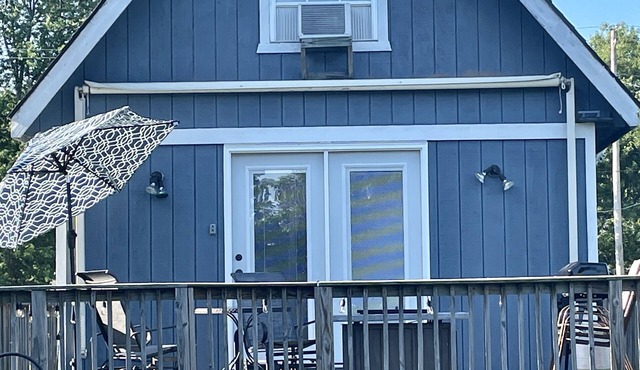 Beautiful Island Cottage on Middle Bass Island, Island Time! Amazing Sunsets!