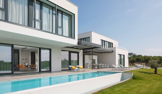 Beautiful Istria Villa | 6 Bedrooms | Villa Ulca Gold | Pool Table & Sauna
