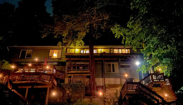 Beautiful Ithaca 3 Bedroom Lake House